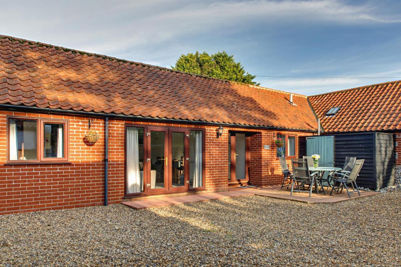 Anvil & Stable Cottages Felbrigg ภายนอก รูปภาพ